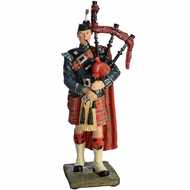  Royal  Scots  Borderer  Piper  Figurine