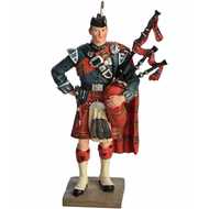  Royal  Highland  Fusilier  Piper  Figurine