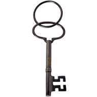 LARGE KEY WITH RING