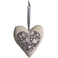  Hanging  Petal  Pattern  Bonheur  Heart