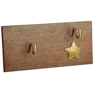 WOODEN PLAQUE GUN HOLDER WITH BADGE