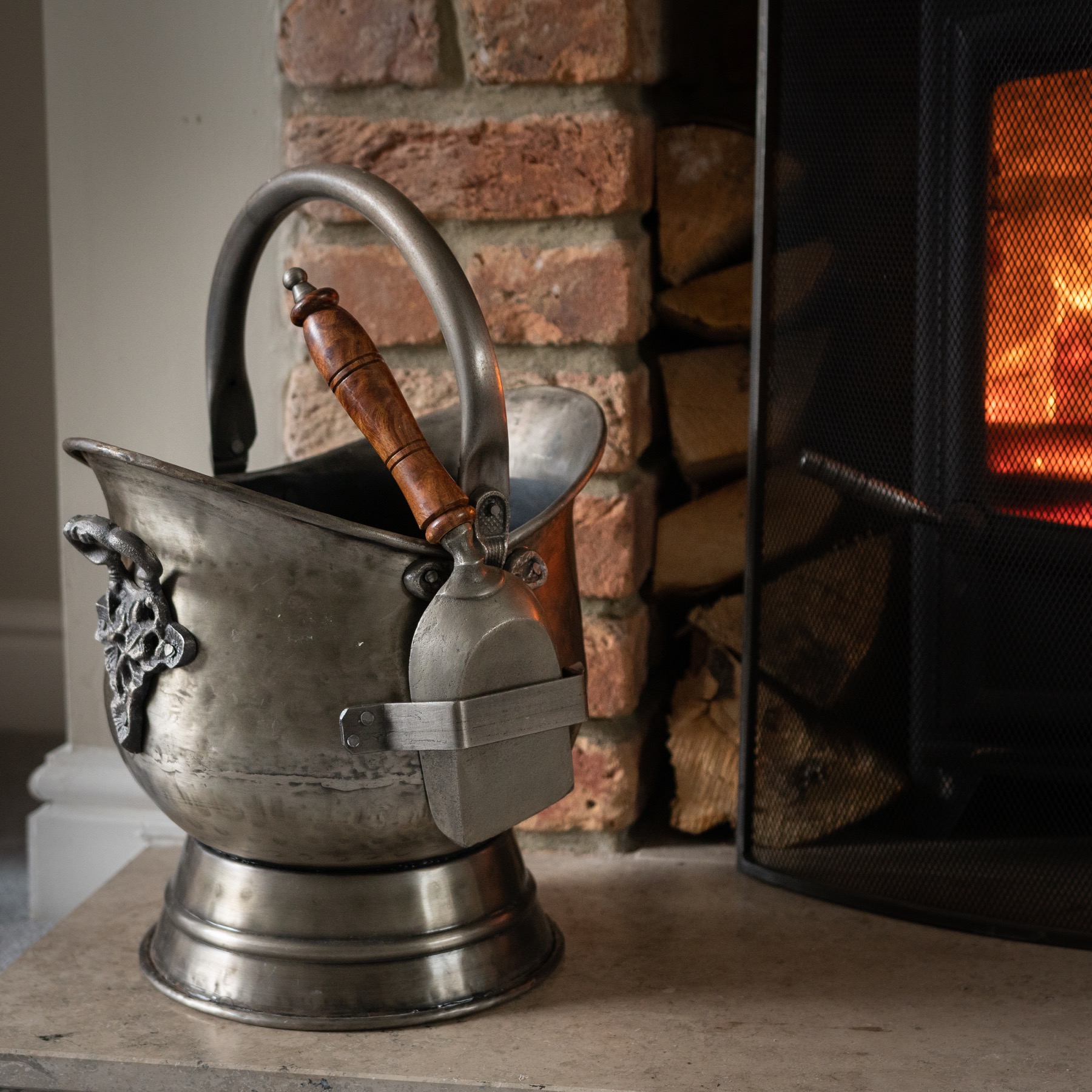 Antique Pewter Coal Bucket with Shovel - Image 4