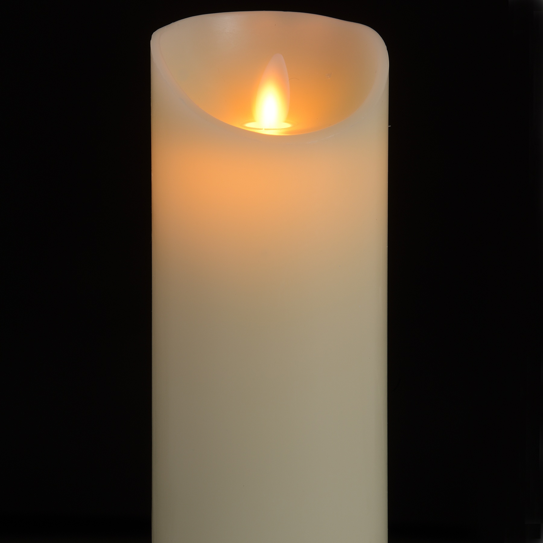 Luxe Collection 3 x 8 Cream Flickering Flame LED Wax Candle - Image 2