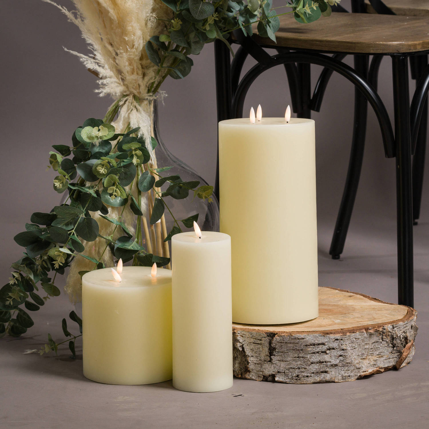 Luxe Collection Natural Glow 3 x 8 LED Cream Candle - Image 4