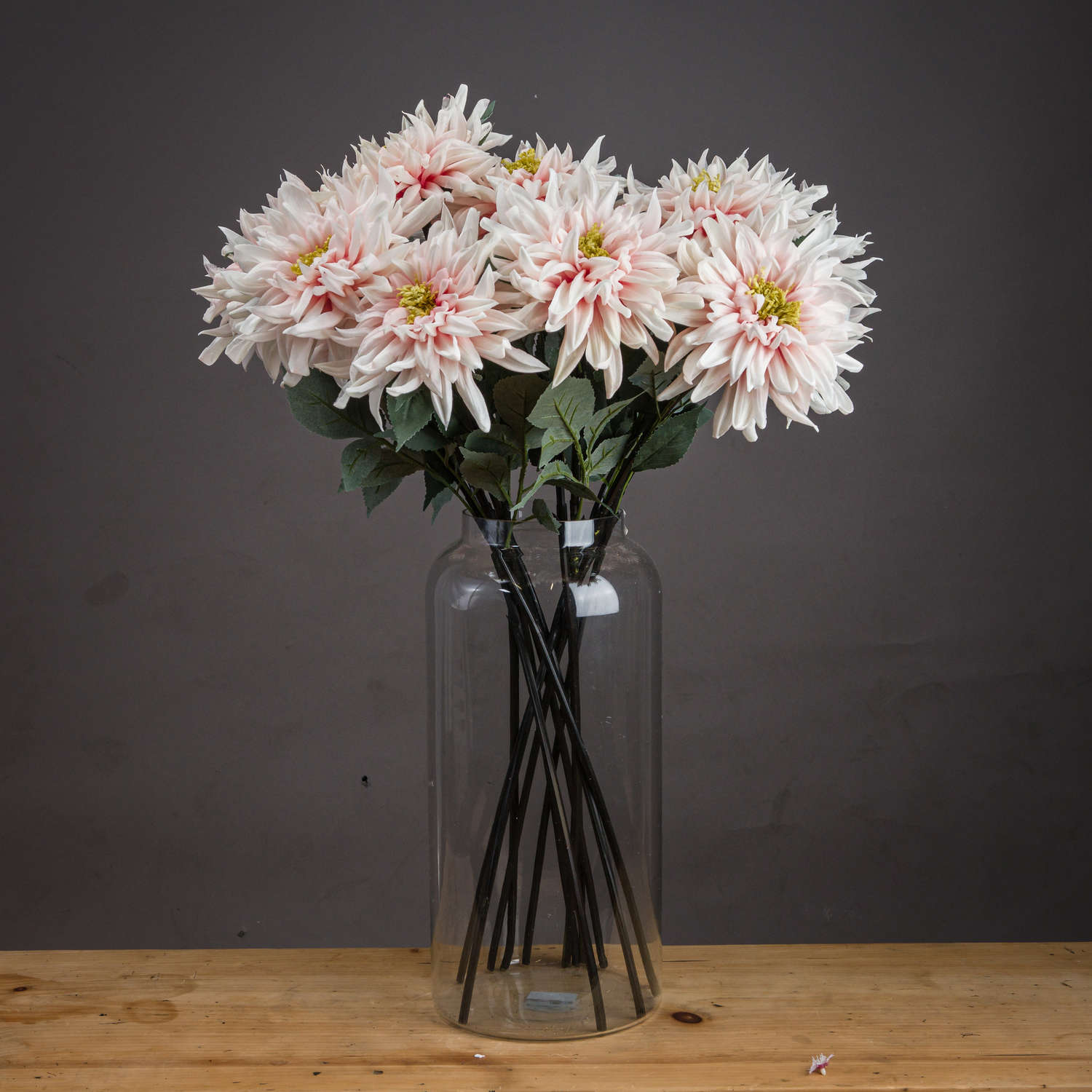 Lush Pink Dahlia - Image 1