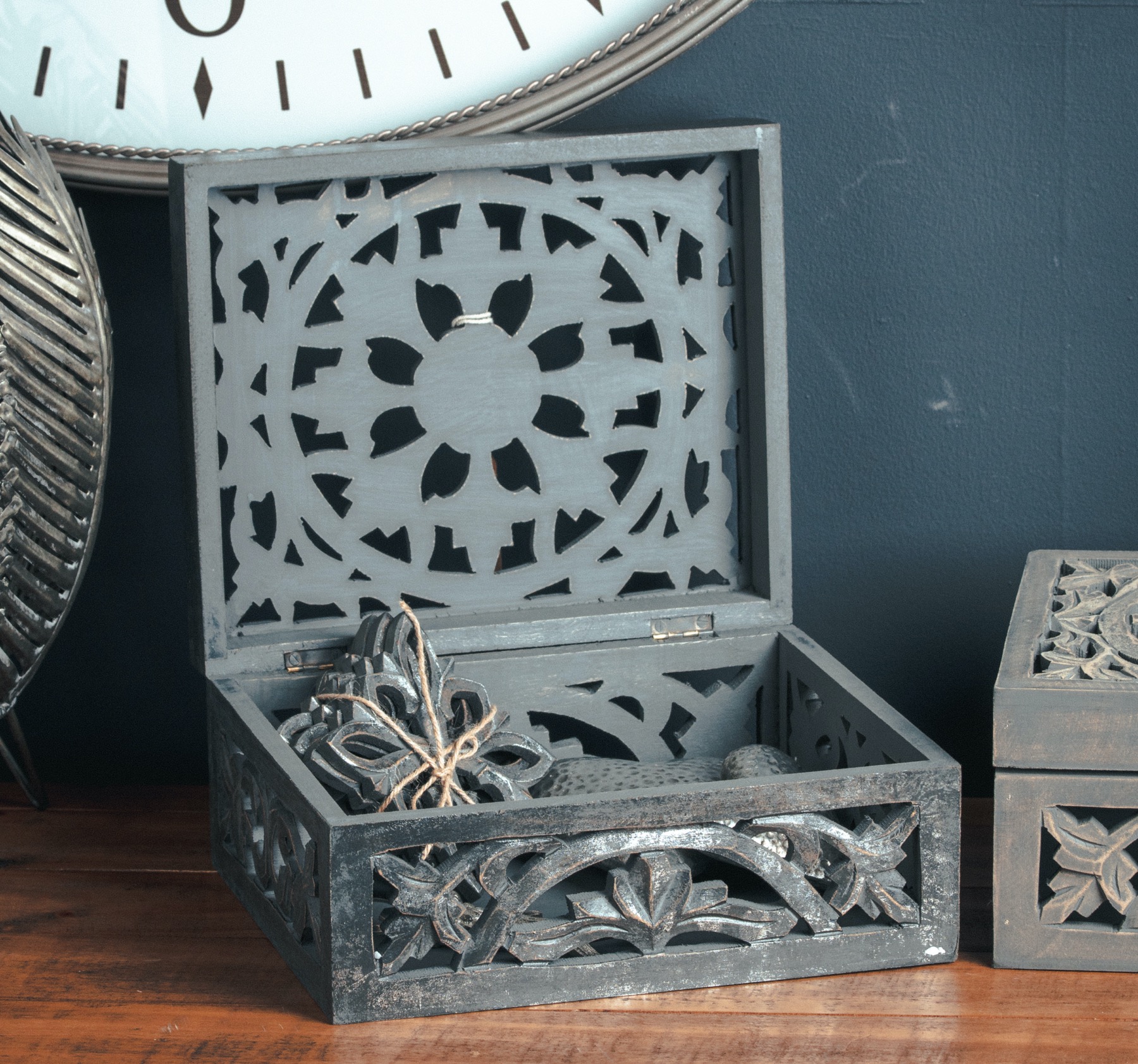 Lustro Carved Antique Metallic Wooden Box - Image 3