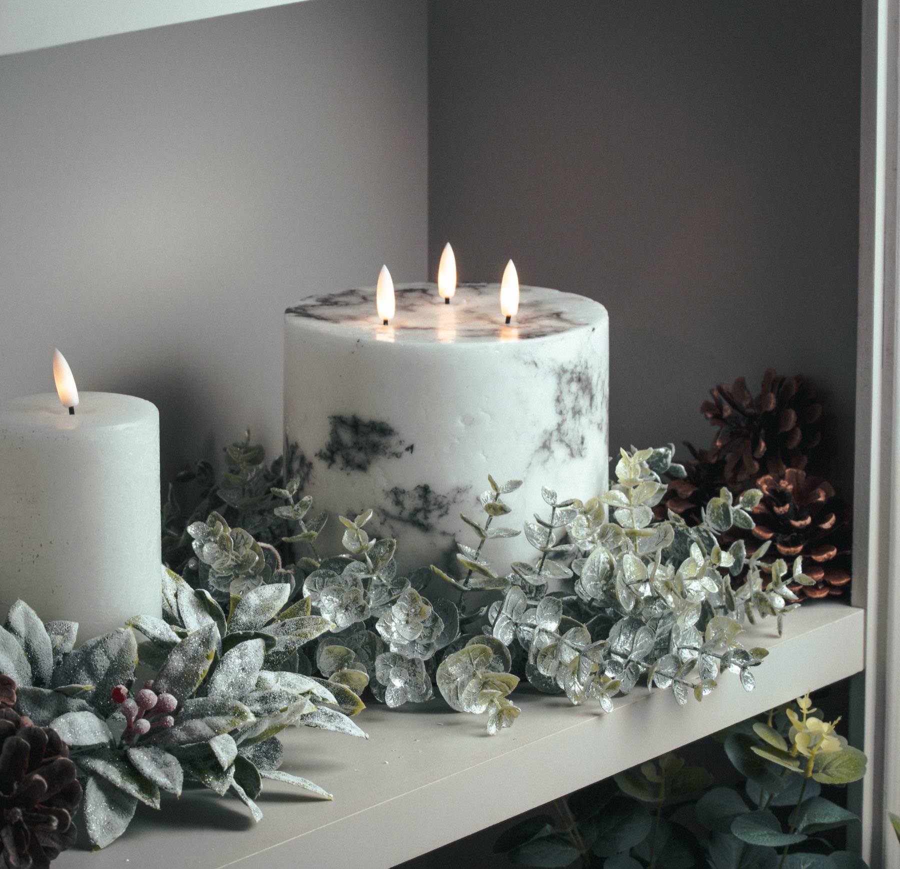 Large Frosted Eucalyptus Candle Wreath - Image 4