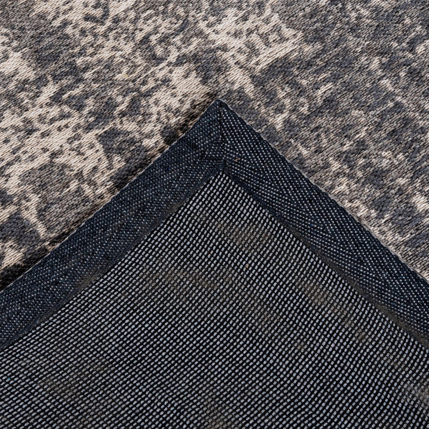 Aria Abstract Grey Rug - Image 3