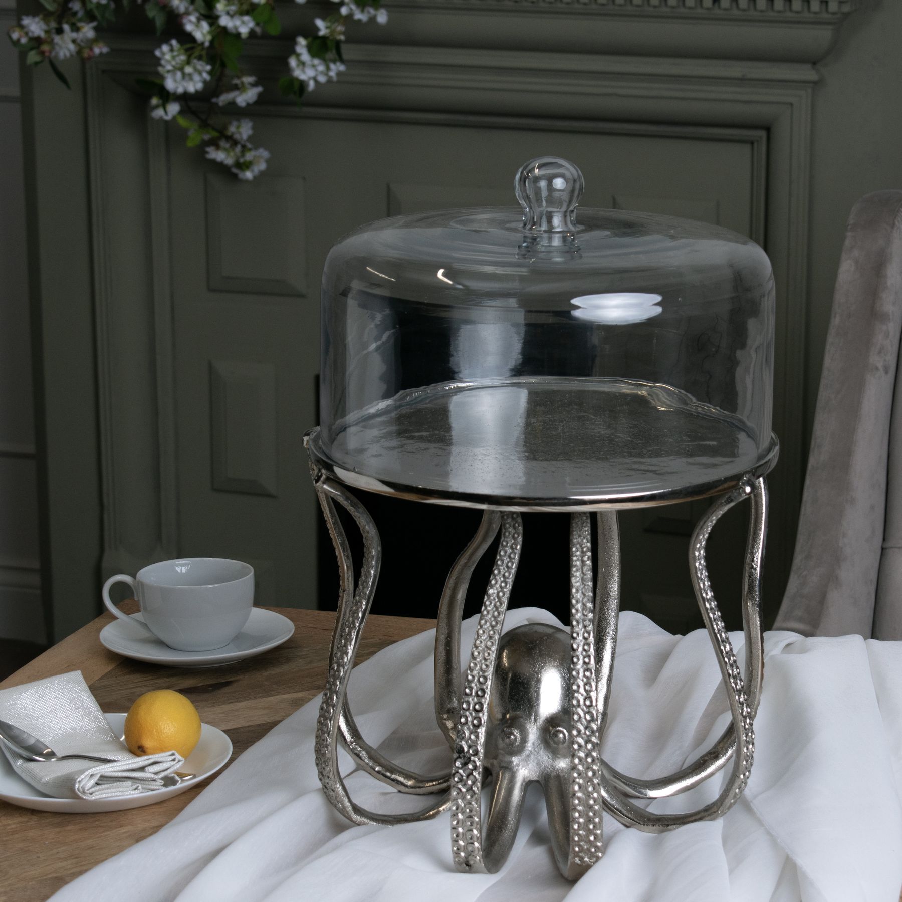 Large Silver Octopus Cake Stand Cloche - Image 3