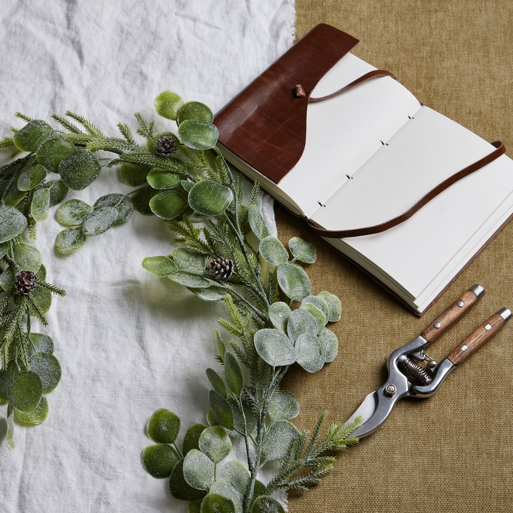 Frosted Pine And Eucalyptus Garland - Image 5