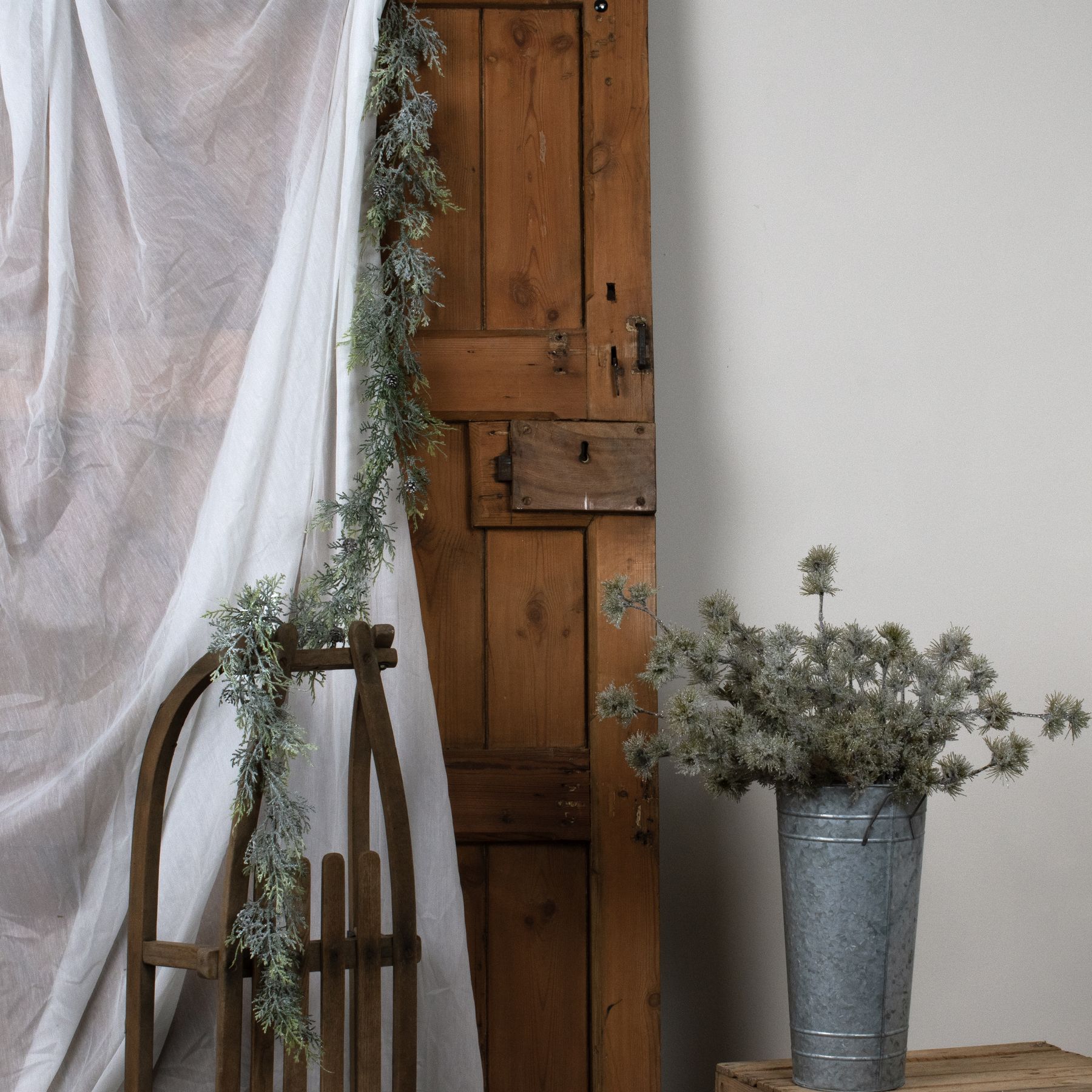 Frosted Pine Garland With Pinecones - Image 3