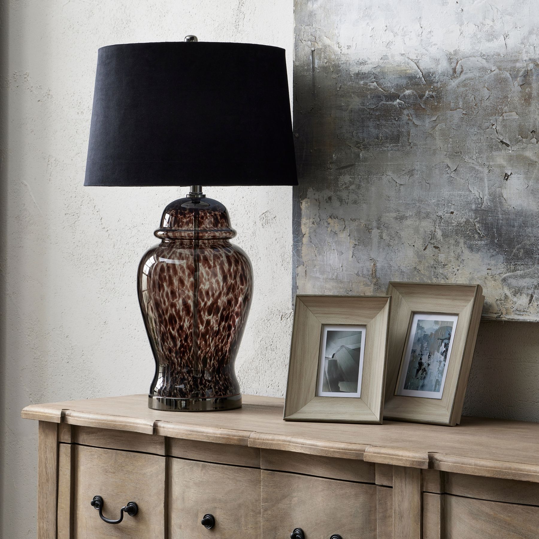 Black Dapple Acanthus Lamp - Image 7