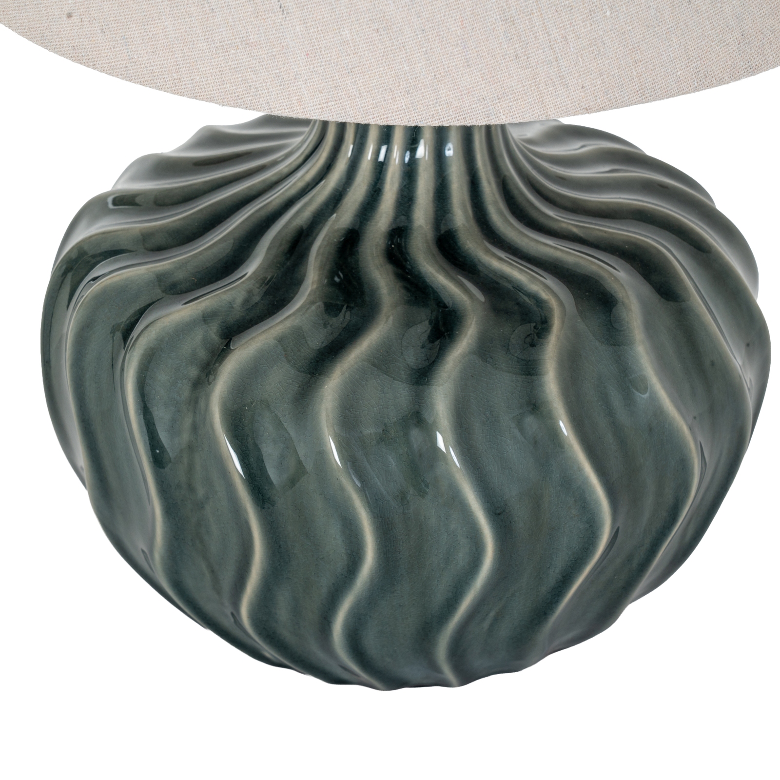 Veyla Ceramic Table Lamp With Linen Shade - Image 3