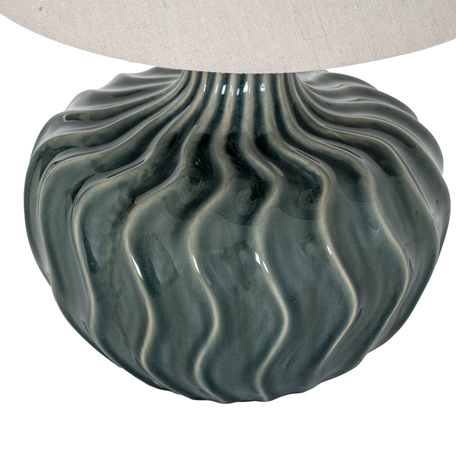Veyla Ceramic Table Lamp With Linen Shade - Image 4