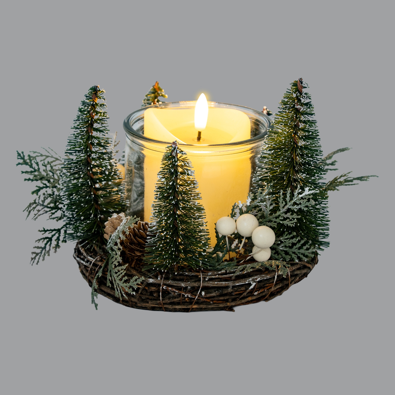 Medium Brush Tree Candle Wreath With Berries And Pinecones - Image 3