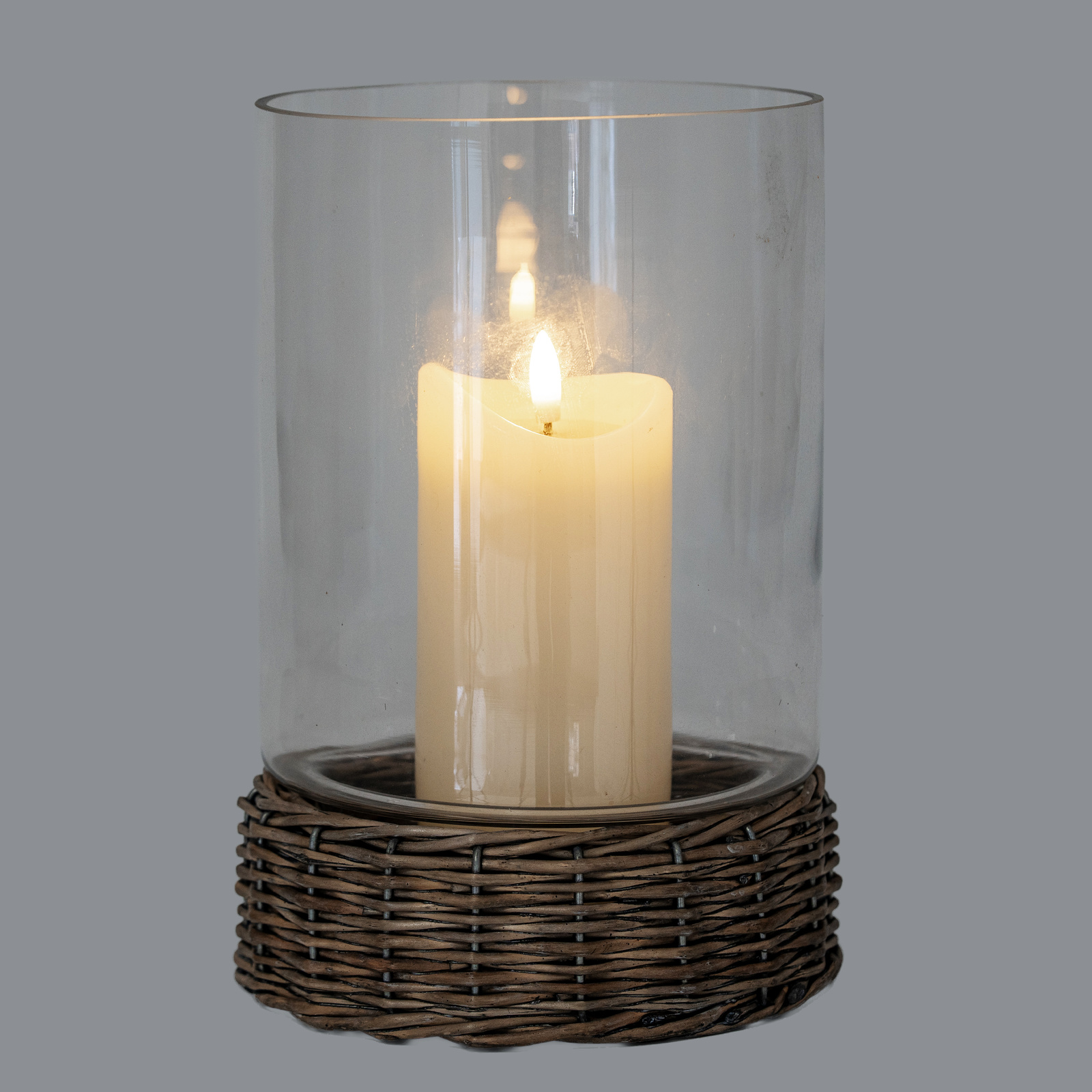 Briar Collection Hurricane Lantern With Wicker Tray - Image 3