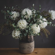 Large White Chrysanthemum - Thumb 6