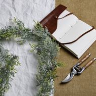 Frosted Pine Garland With Pinecones - Thumb 5